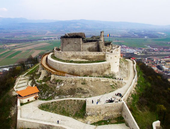 Obiective turistice in Transilvania Cetatea Devei