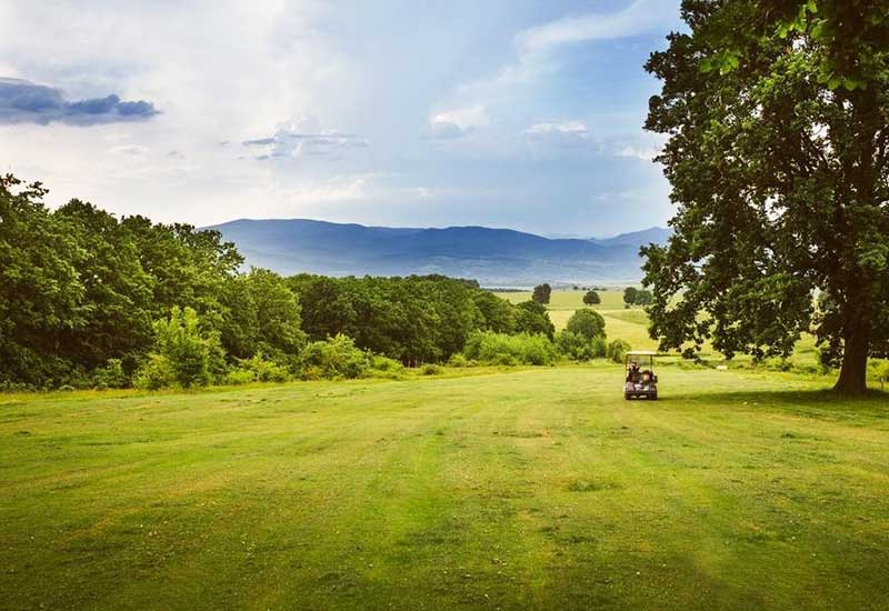 Obiective turistice in Transilvania Clubul de Golf Paul Tomita
